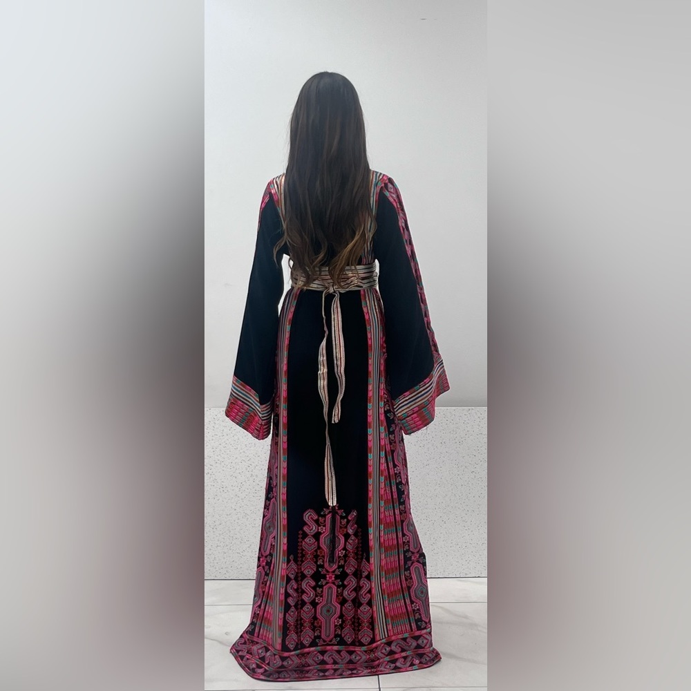 Palestinian Thobe - Picture 2 of 3